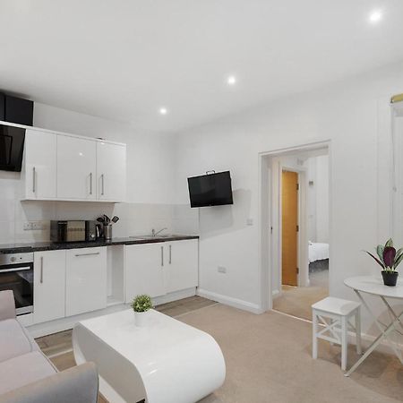 Modern City Centre Flat Оксфорд Екстериор снимка