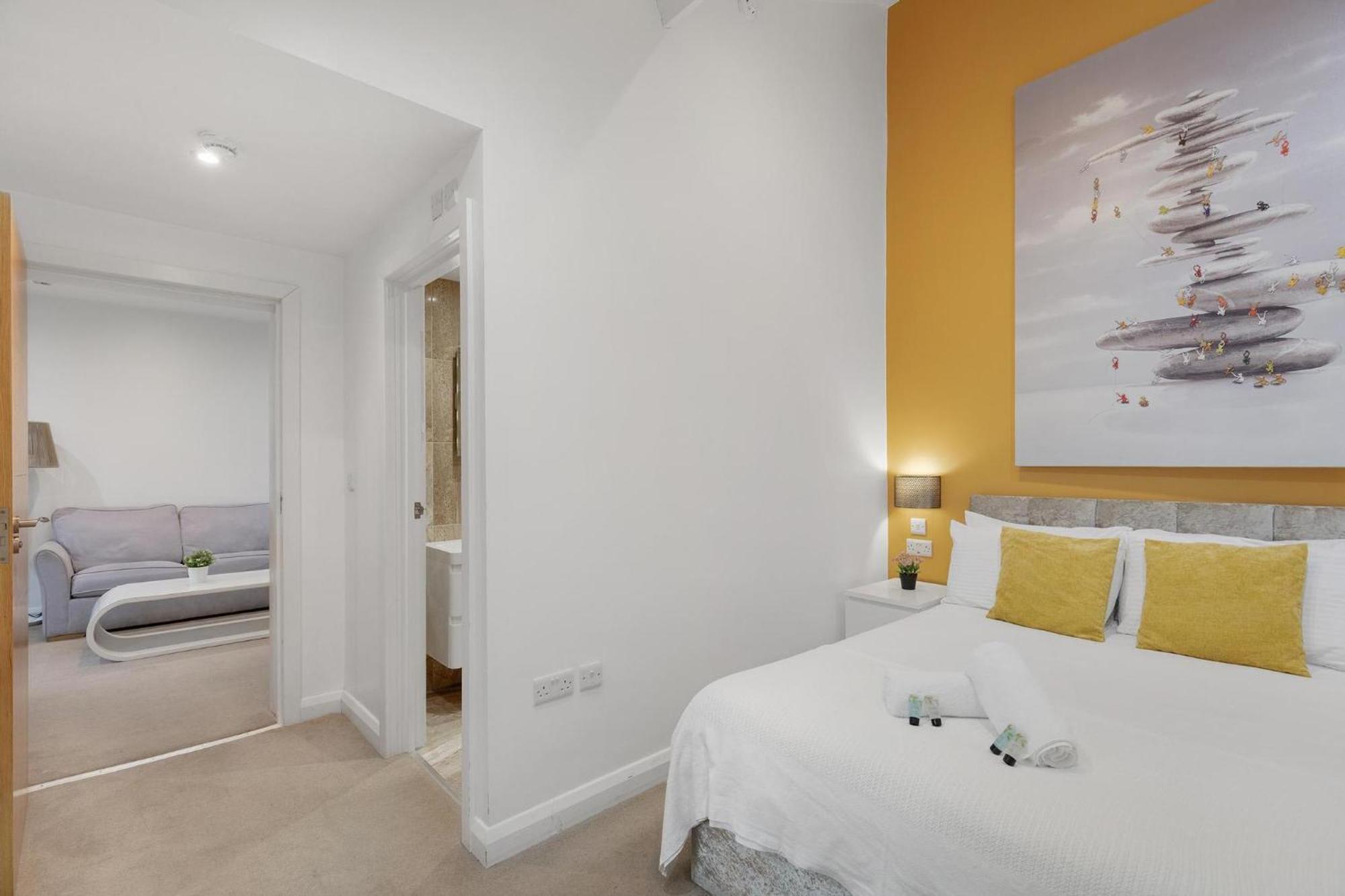 Modern City Centre Flat Оксфорд Екстериор снимка