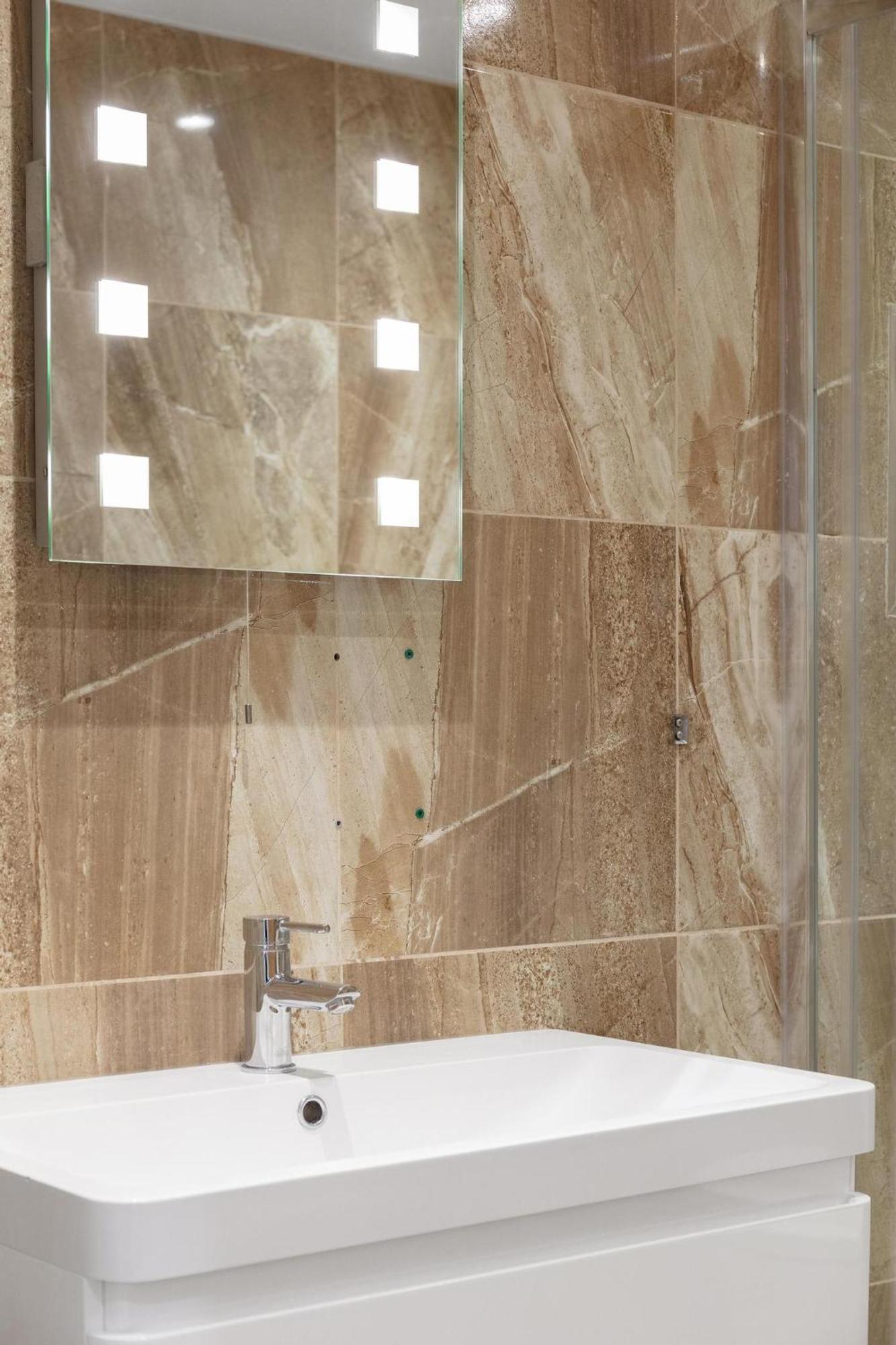 Modern City Centre Flat Оксфорд Екстериор снимка